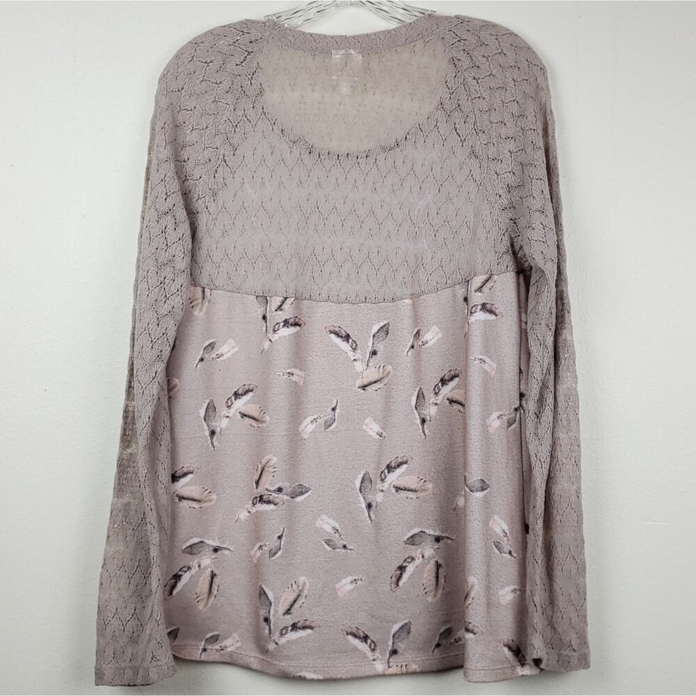 One September | Beize Crochet/Lace Feather top - Picture 2 of 5